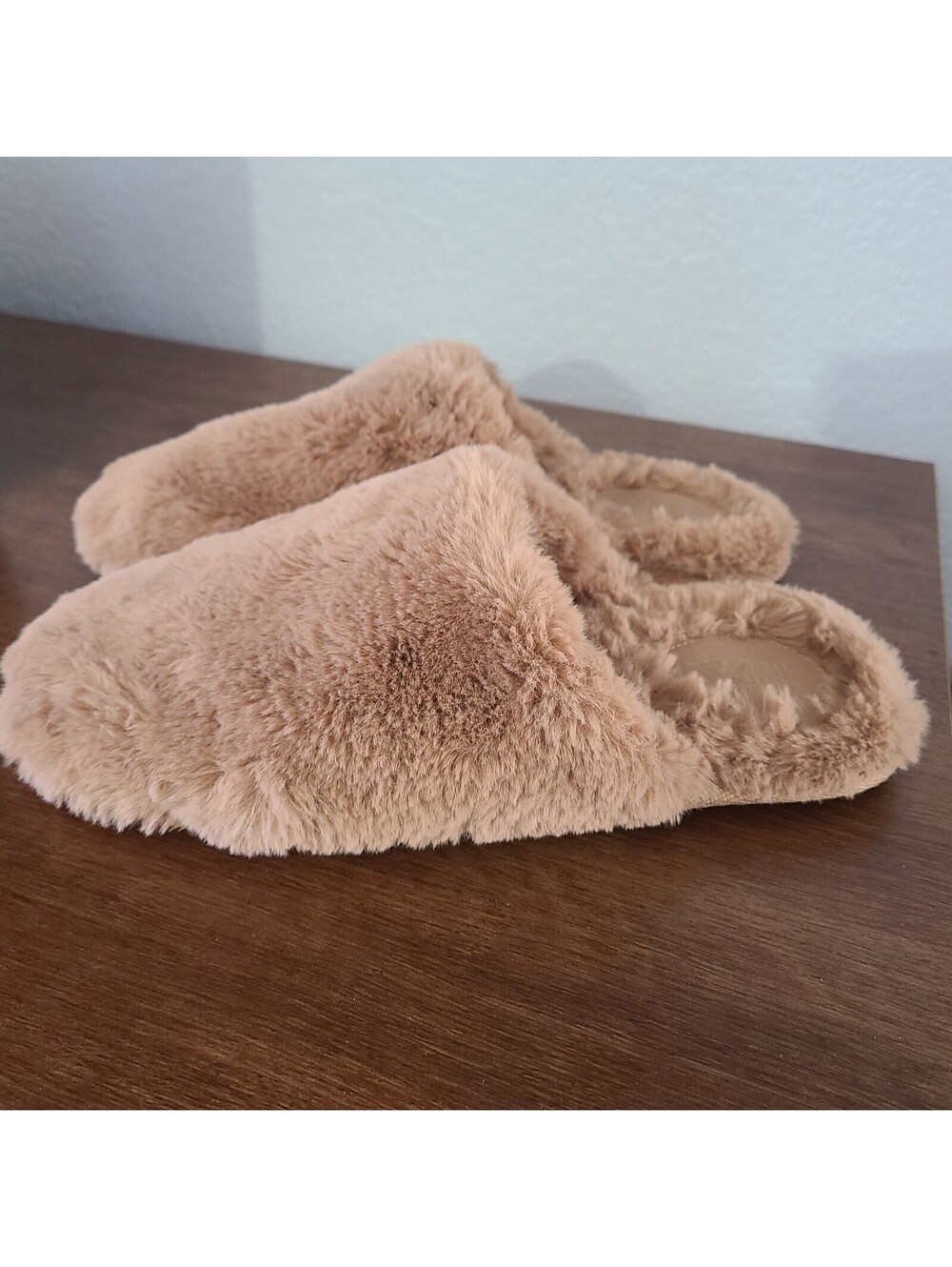 Plush Fuzzy House Slippers Size 9-10 Indoor Outdoor Non Slip